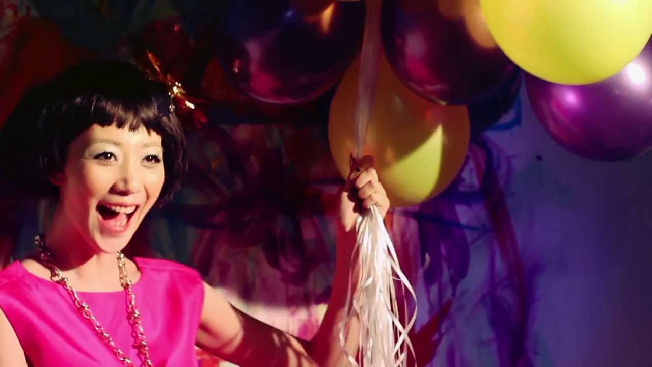 Cecilia Han (Han Xue) - "Celebration", a fashion video