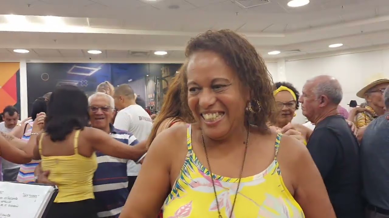 Baile na Pavuna - Carinhos, Delírio, Abrázame así