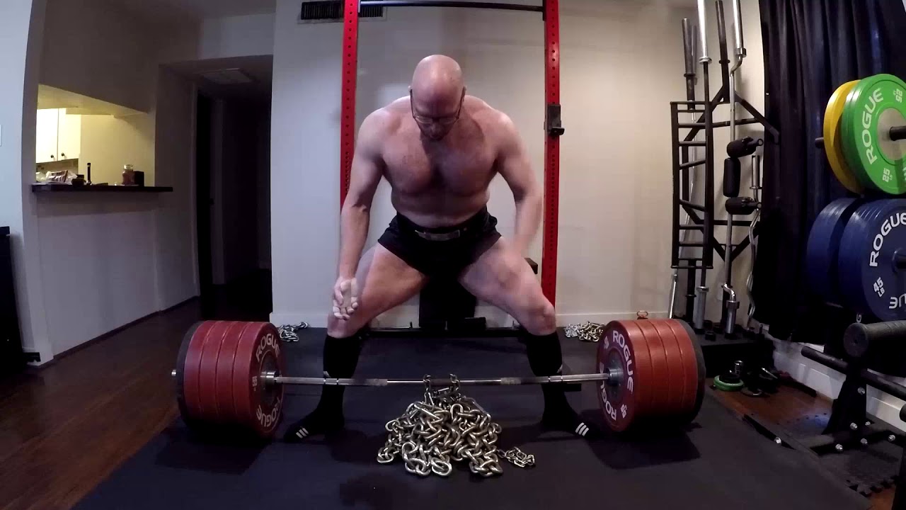 You SHOULD Train The Sumo AND Conventional Deadlift!
