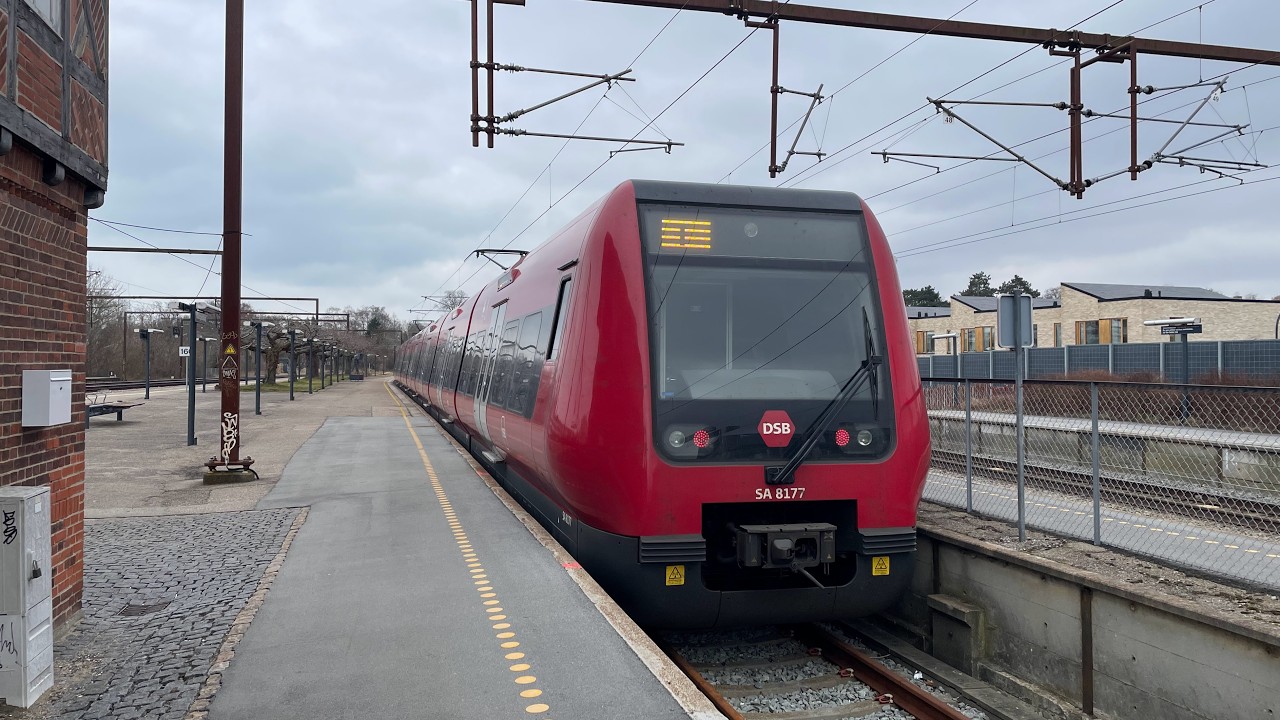 Togtur til Flintholm (Hurtigste S-tog) | Train ride to Flintholm (Fastest S-train)