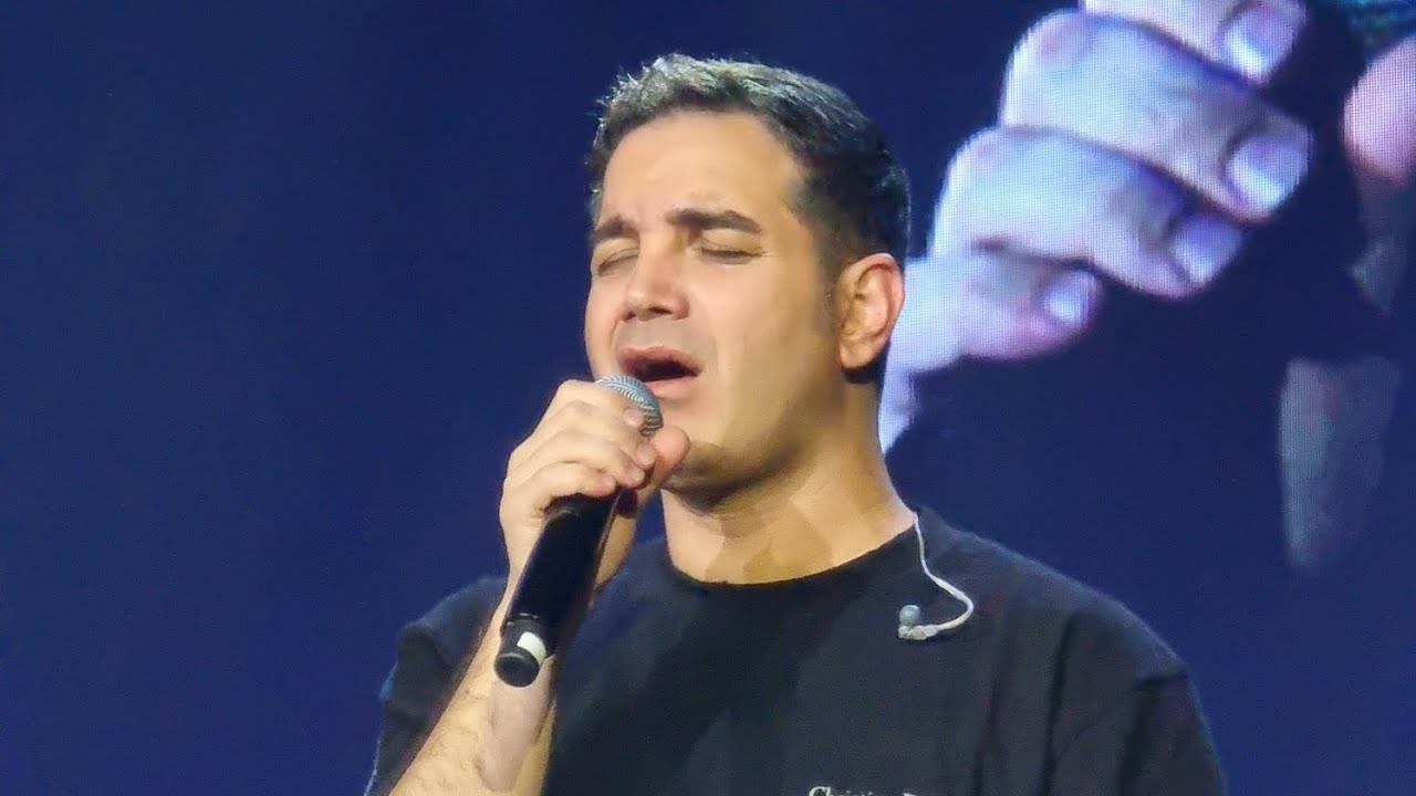 Mohsen Yeganeh - Zendegim Sookht & Darandasht (Live In Concert)