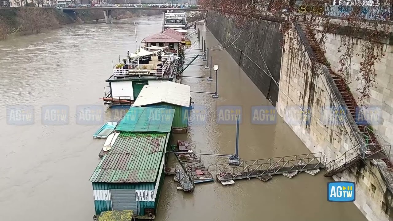 Roma, maltempo: chiuse le banchine del Tevere nel tratto urbano