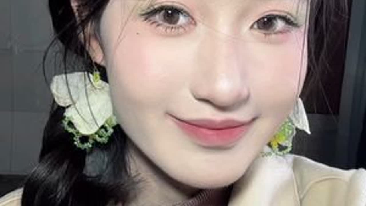 春日郁金香🌷妆 #妆点我的人生 #我的美由我自己说了算 #我的妆容力量 #每个人都可以好好妆扮 #新手化妆教程