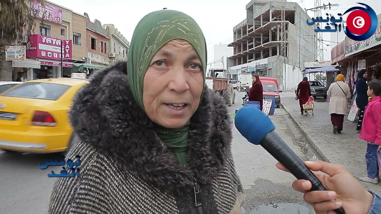 22 سنة معرسة بيه وبعد كي قدم قضية طلاق ولى يشوهلي في سمعتي ويقول مجوعتلي ولدي نقلو معاش تحكي عليا