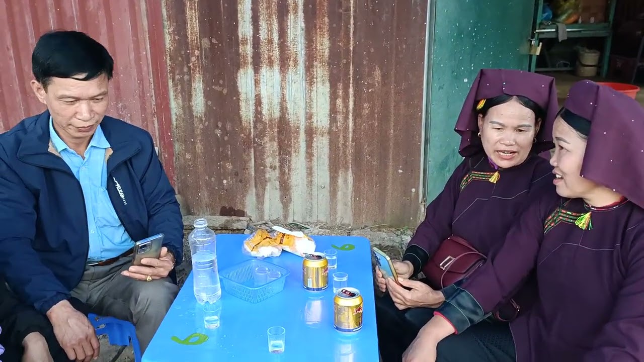 Giao lưu hát shi hội chiến thắng mùng 7 tháng giêng 
