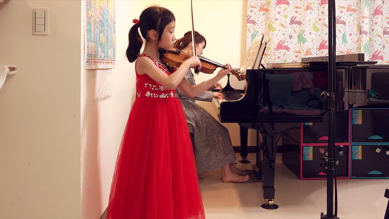 Yunyun Li (8) - J. Haydn Concerto for Violin G major    I. Allegro moderato