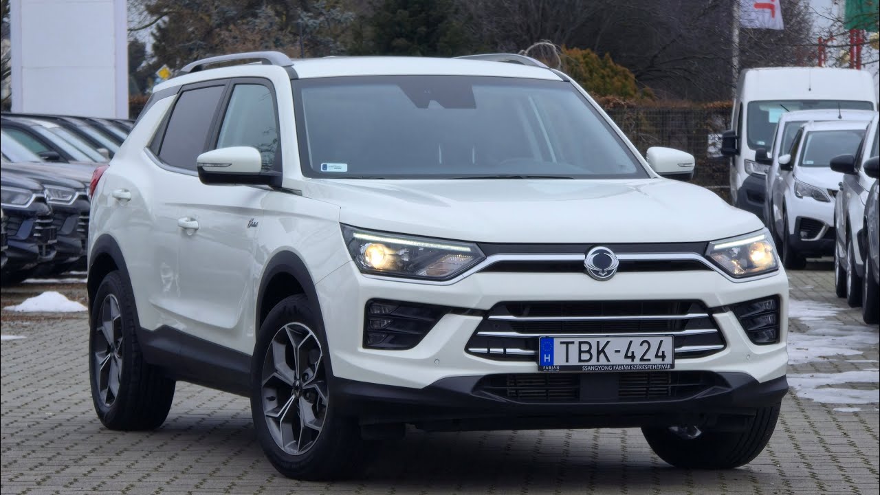 2022 SsangYong Korando C300 Style 1.5 T-GDI 163 Grand White