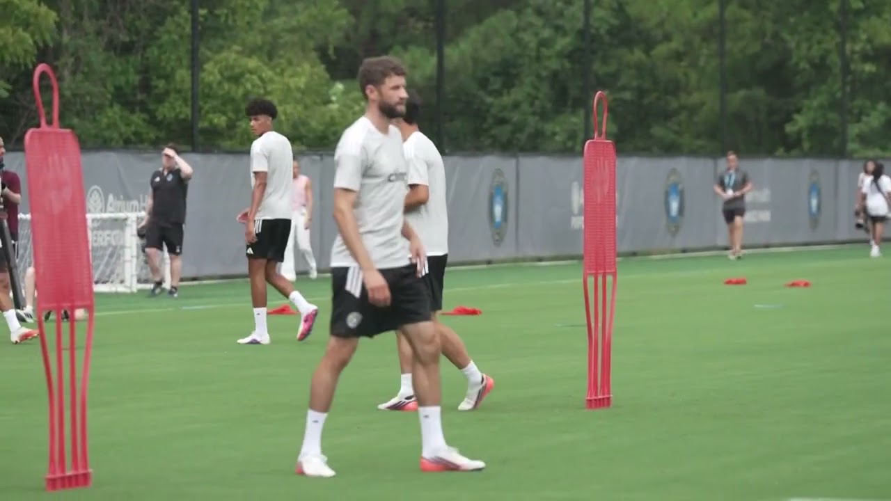 Son, M&uuml;ller train with MLS All-Stars ahead of Liga MX match.