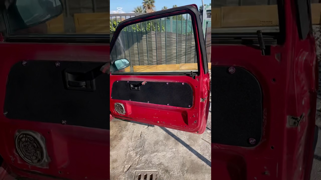 Hoy FLOCADO 🔥 KIT  EN INSTAGRAM @crflockmadrid ❤️ #DIYFlocking #FlockedCarPanel  #CustomCarInterior