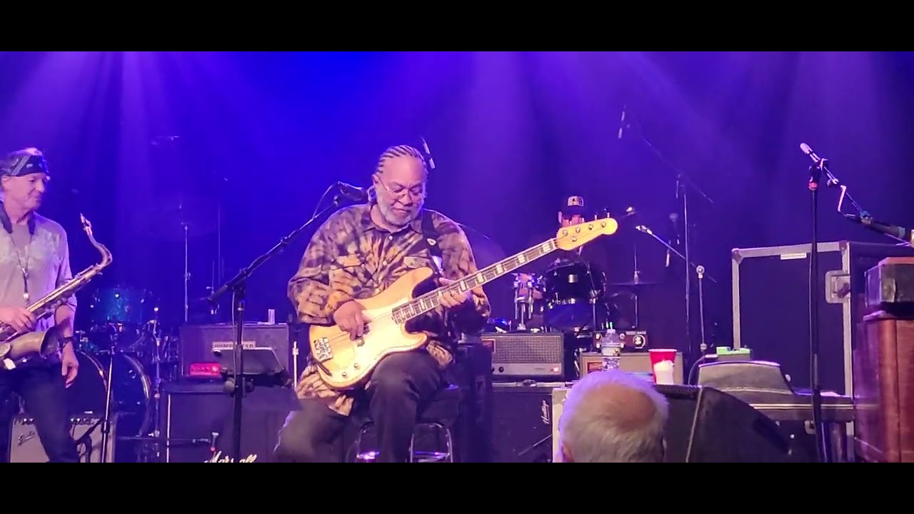 Pre -Jam / George Porter , John Medeski , Bill Evans, Joe  Russo, Datrian Johnson / In The Year 2525