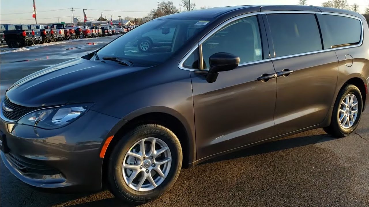 ALL NEW 2020 CHRYSLER VOYAGER LX GRANITE CRYSTAL FIRST LOOK WALK AROUND REVIEW 20C11 SUMMITAUTO.com