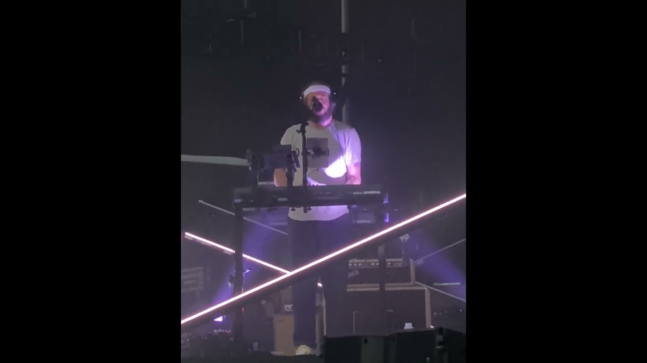 Bon Iver- Creeks live at Forest Hills Stadium, New York 6/3/22