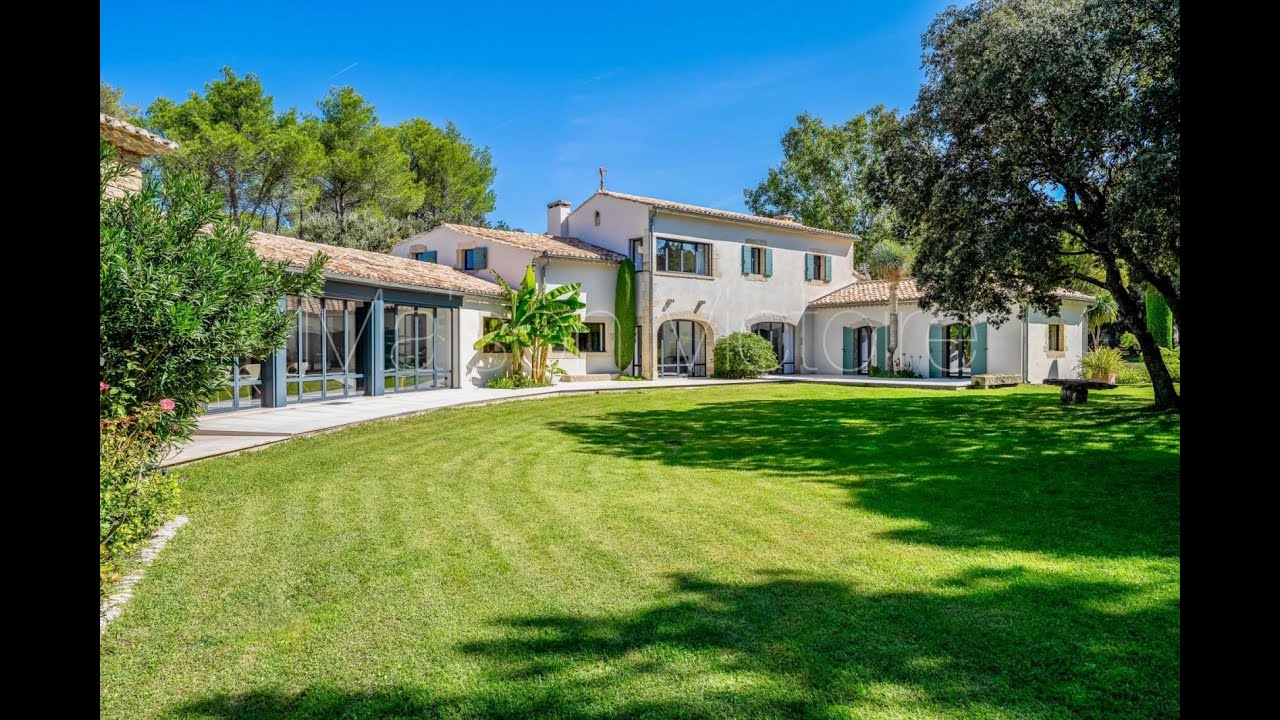 Pernes-les-Fontaines – Exceptional Provençal estate near L’Isle-sur-la-Sorgue