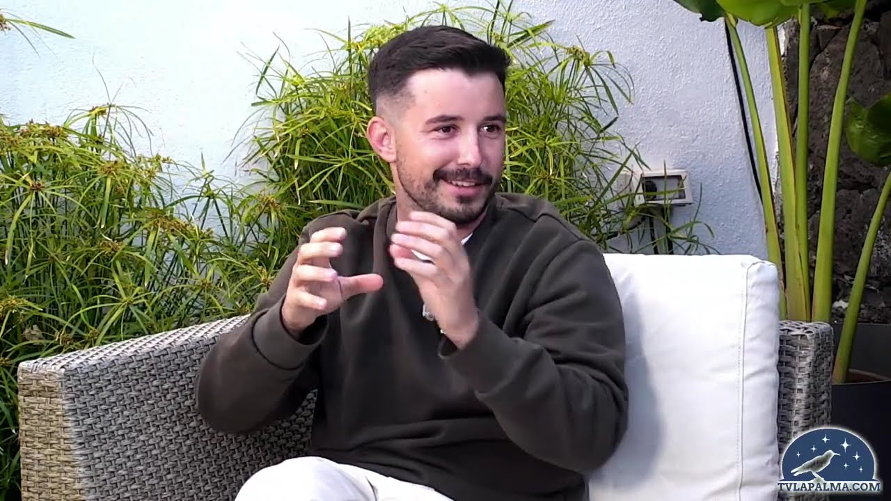 Rosa, la peluquera de Todoque, inaugura su nueva casa tras perderla en el volcán de La Palma