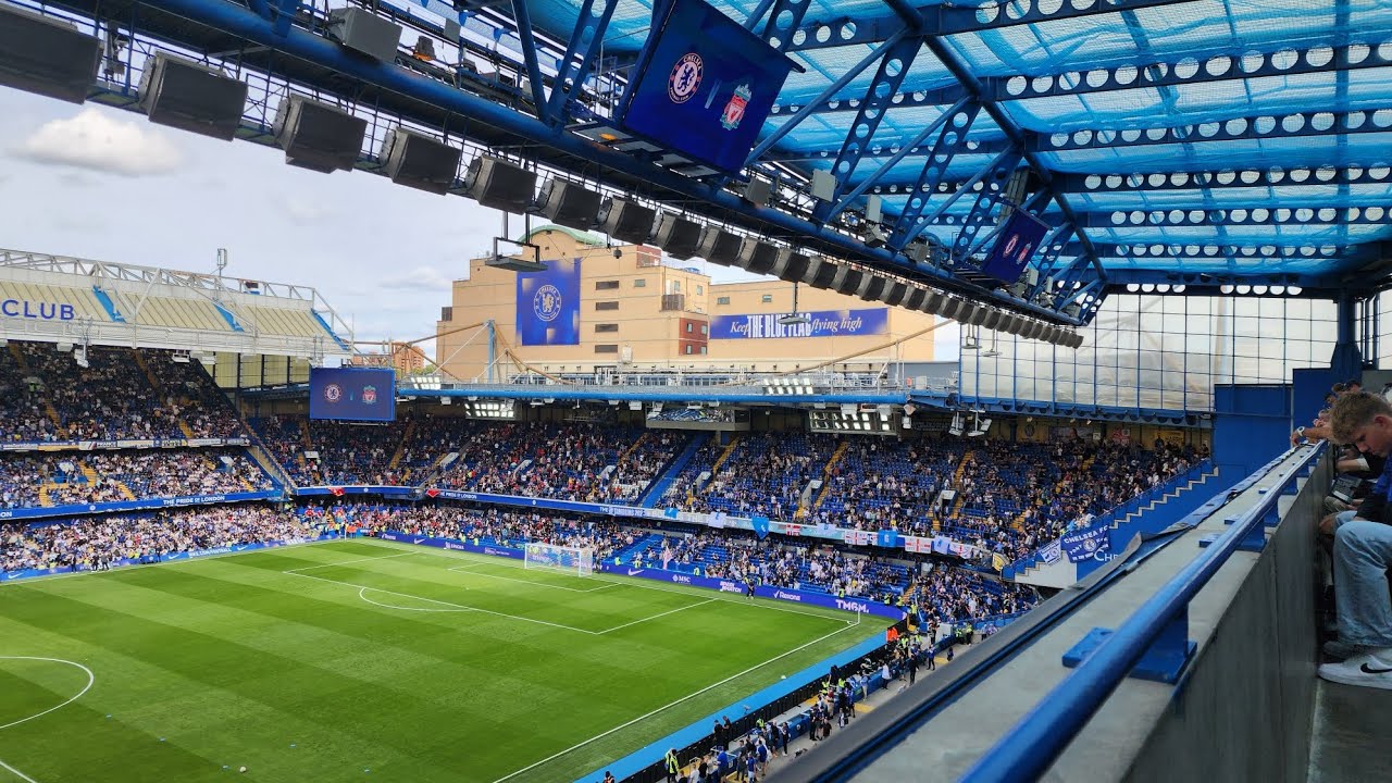 Before the match Liquidator at Stamford Bridge - Chelsea vs Liverpool Premier League 2023-2024
