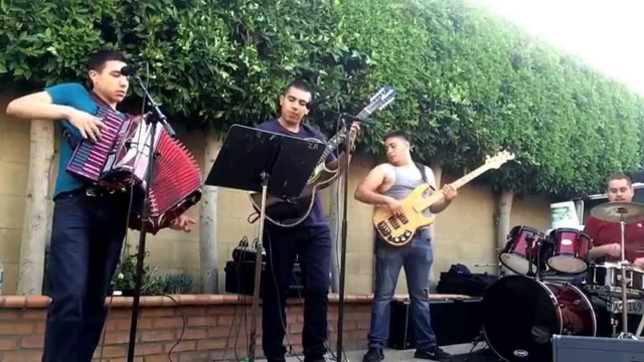 Los Juniors De California- De culiacan a surutato (corrido del mono)