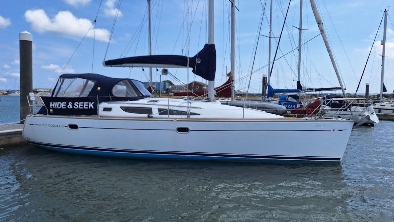 Jeanneau Sun Odyssey 35 (2002) walkaround video