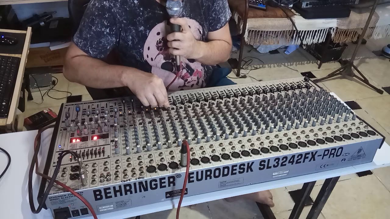 Mesa teste Behringer Sl3242fx PRO