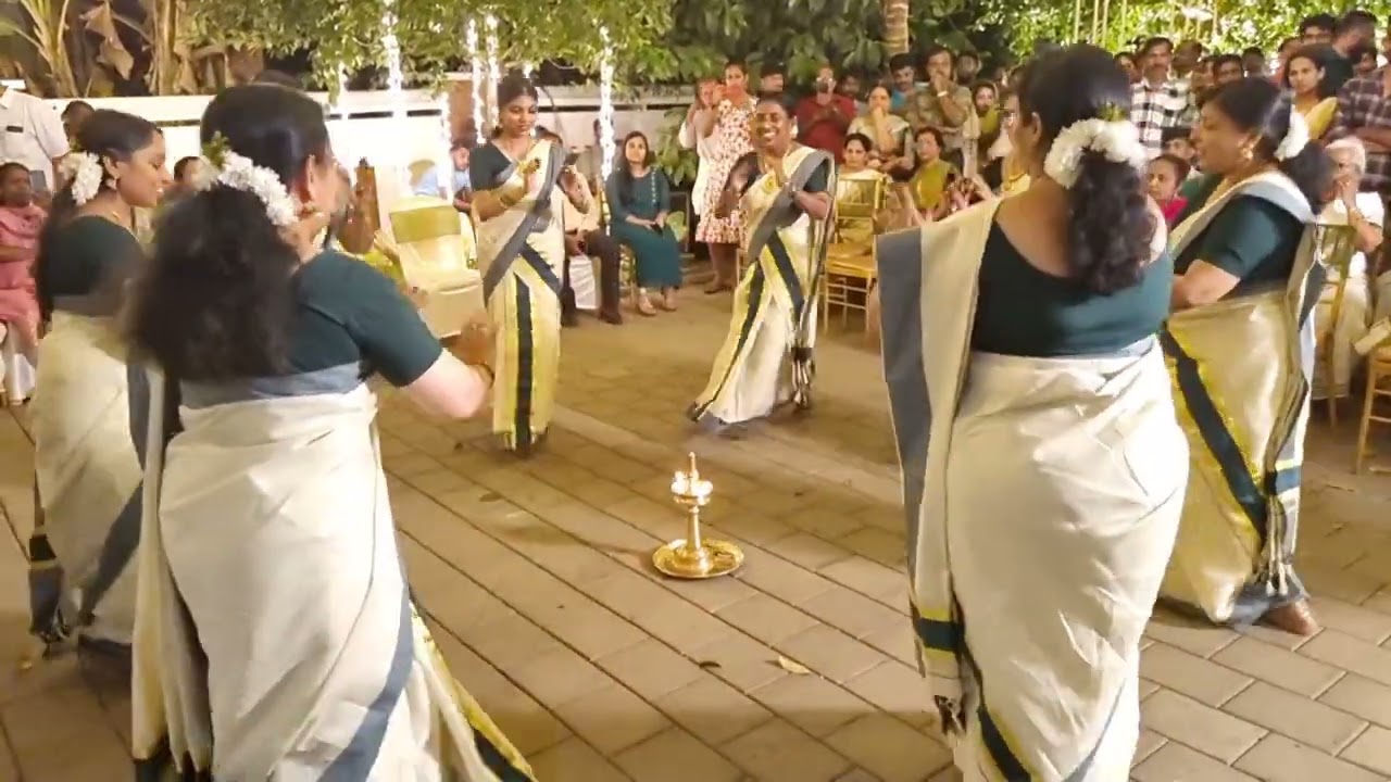 കല്യാണ വീട്ടിലെ തിരുവാതിരകളി ❤️|തിരുവാതിര |തുമ്പമലരചൂടും..