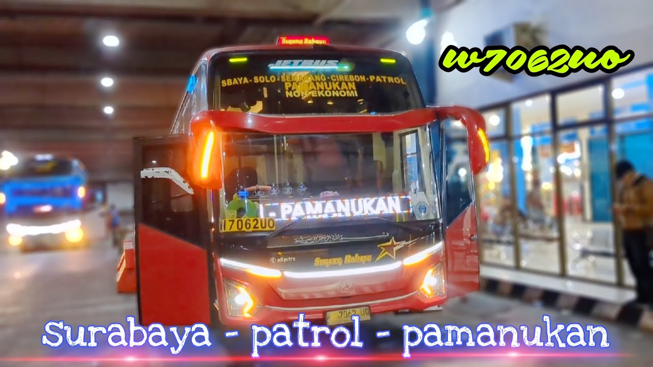 Sugeng Rahayu 7062 Pamanukan parkir di Terminal Tirtonadi Solo