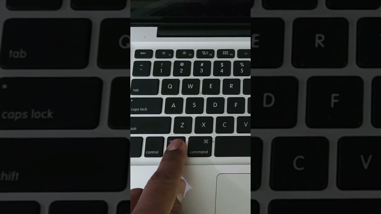 MacBook Pro Boot Key