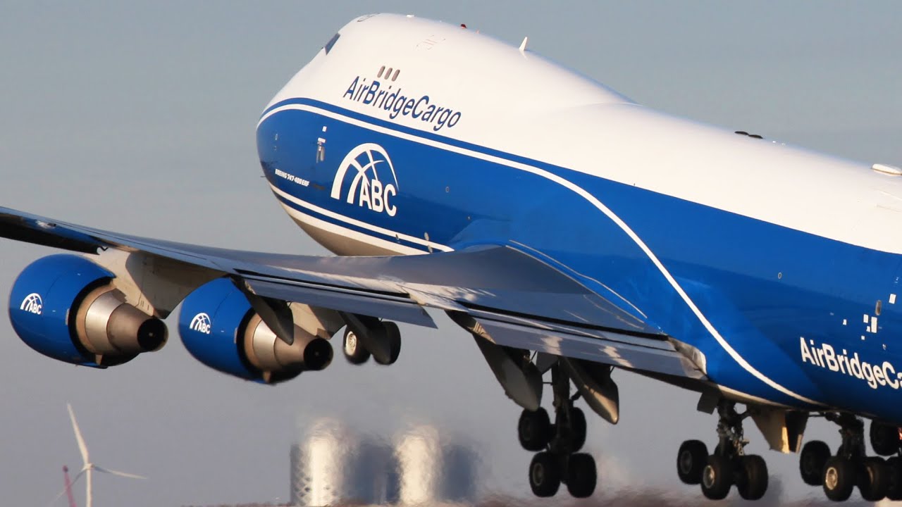 TOP 10 Boeing 747 `s - The Queen of the skies - B747 Jumbo Jets