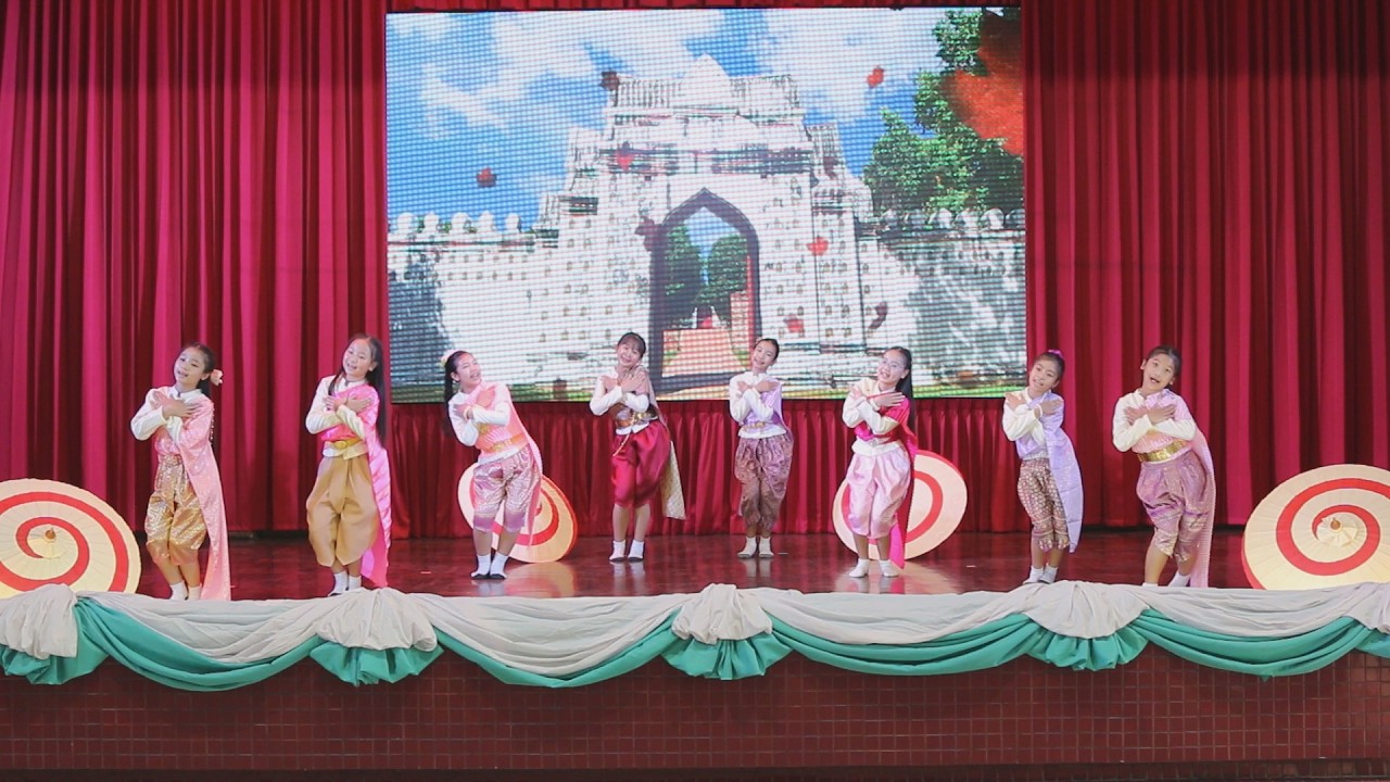 เชิญชวนแต่งชุดไทย โรงเรียนบรรจงรัตน์