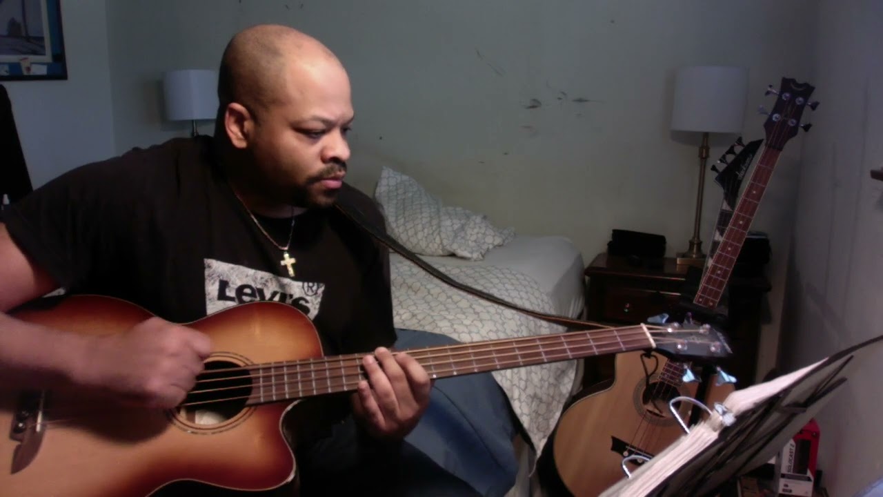 the freshman (e major) alvarez bass