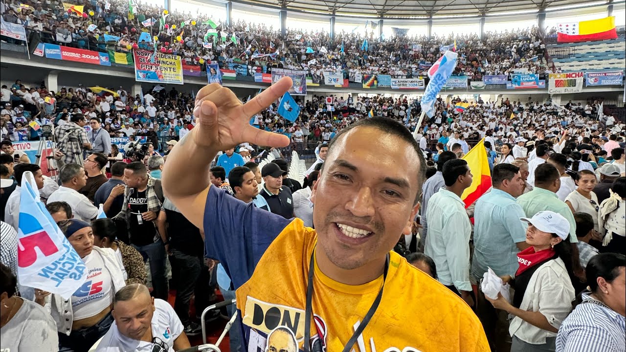 Viaje a Guayaquil a la Convención de la RC5 el movimiento político más fuerte del país.