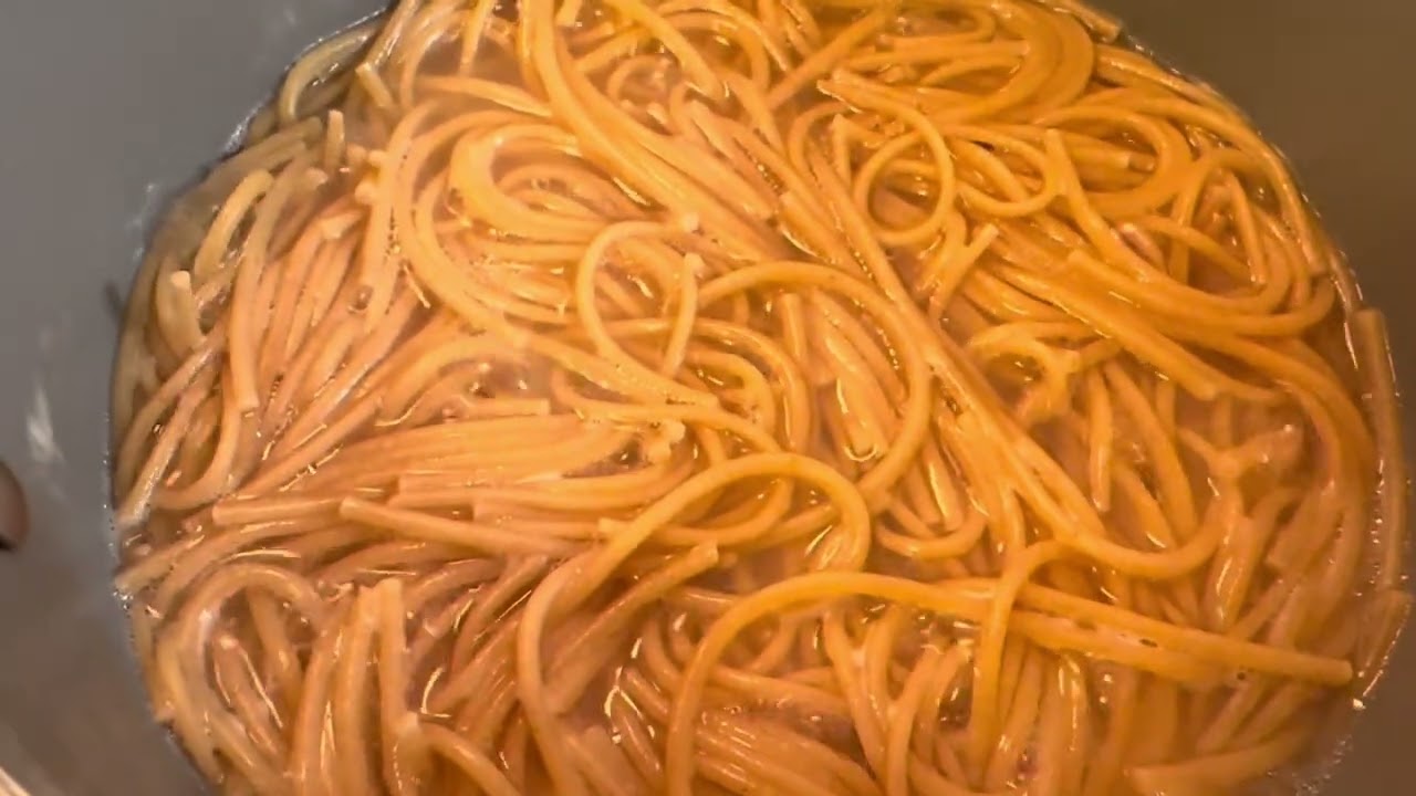Inexpensive Wheat Spaghetti Chicken Dinner with Salad