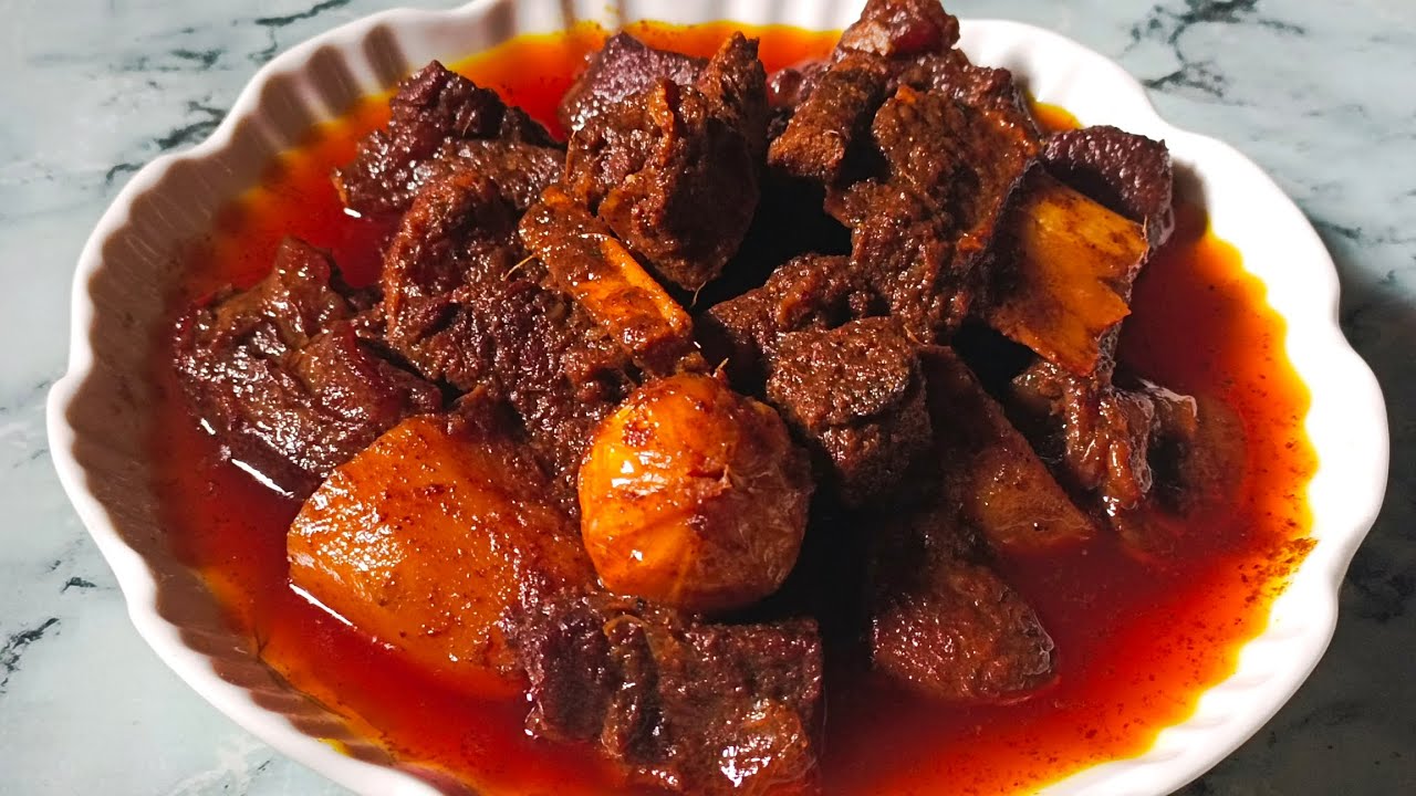 চুই ঝাল রসুন আলু দিয়ে খাসির মাংসের ঝোল রান্না||খাসির মাংস আলু দিয়ে রান্না রেসিপি||mutton curry 