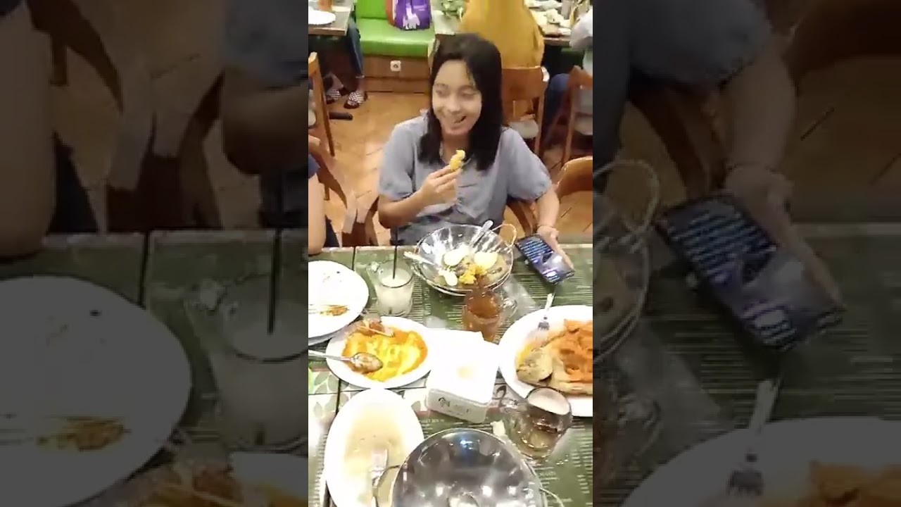 Makan Bersama dgn Kel.Mark dari Amerika (Ulang Tahun Adek Felice ke 15)