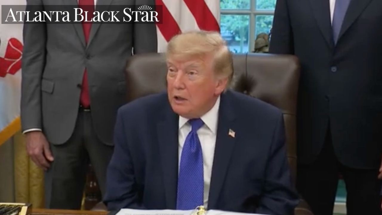 &laquo;Опросы фальшивые&raquo;: Трамп отвергает опасения по поводу рейтингов республиканцев перед промежуточн...