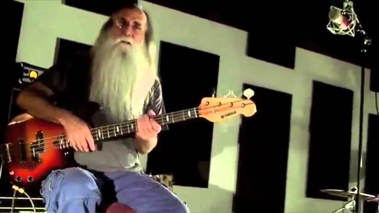 Yamaha BB2024 Bass Guitar Construction