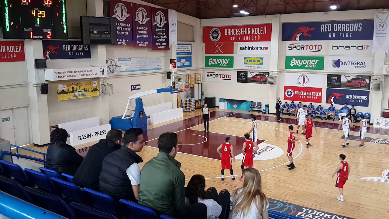 Sabancı Üniversitesi 63 - Koç Üniversitesi 53   1. devre