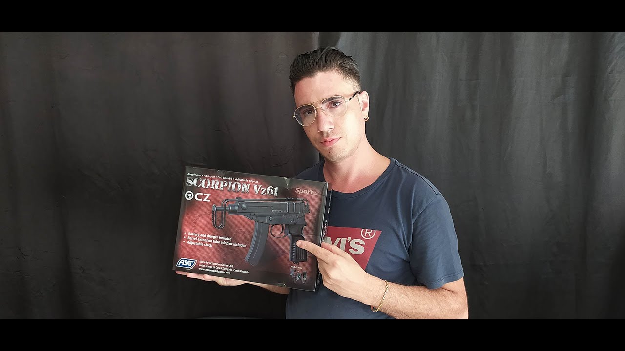 Unboxing/Review CZ Vz-61 Scorpion  della ASG, Softair / By Il Semaforo