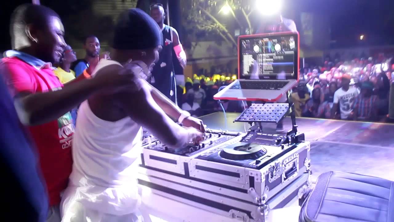 Dj Lutonda xtraga mesa ,,SO VENDO PRA CRER ATE EU FICO PASMADO COM AS MINHAS ABLIDADES