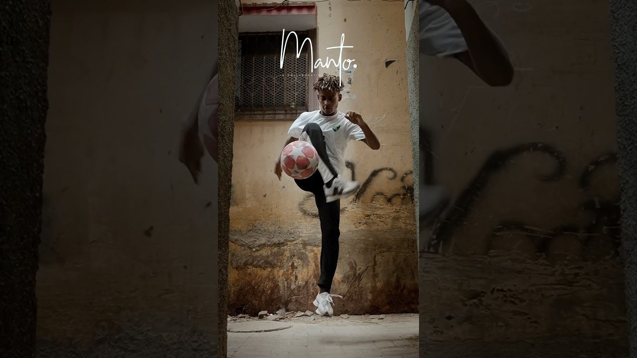 Liyari ka Professional Football player