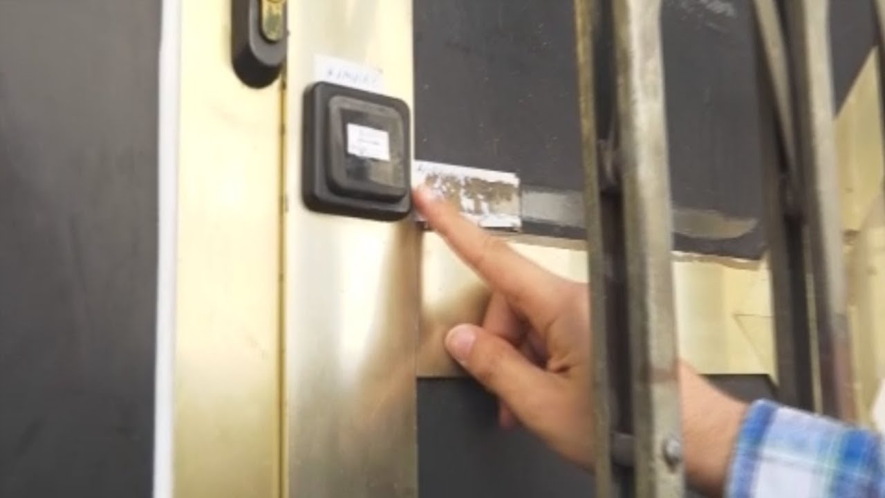 Al descubierto el negocio ilegal que se escondía en tres locales de Usera