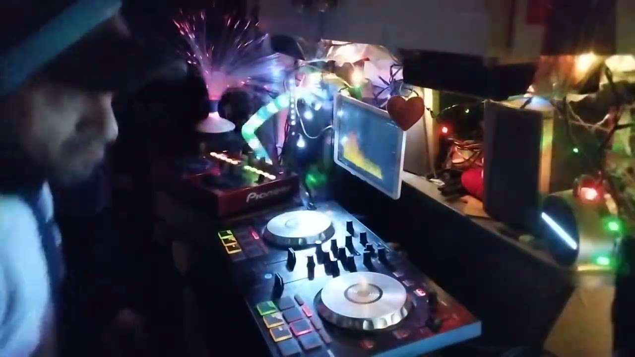 housensationLove Present:: Wdj Set /House/11/Febbraio/2026/
