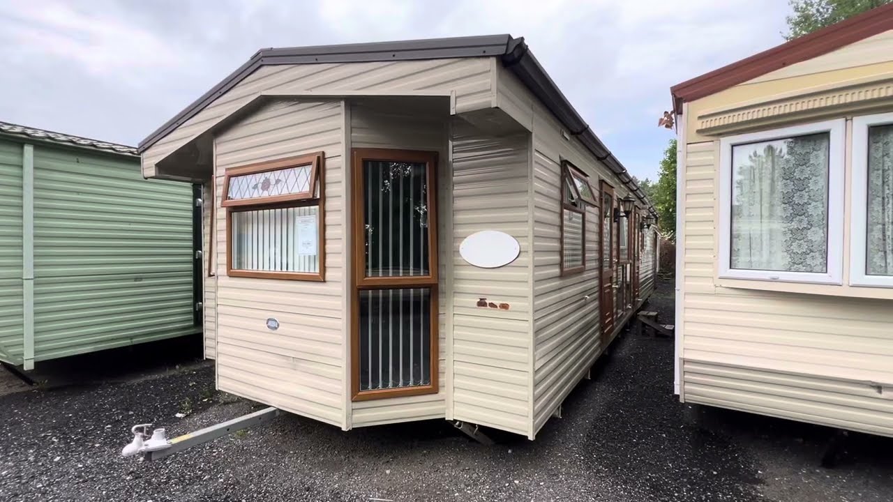 Mobilni Dum / Mobilheim - Abi Wentworth 12x3,9m