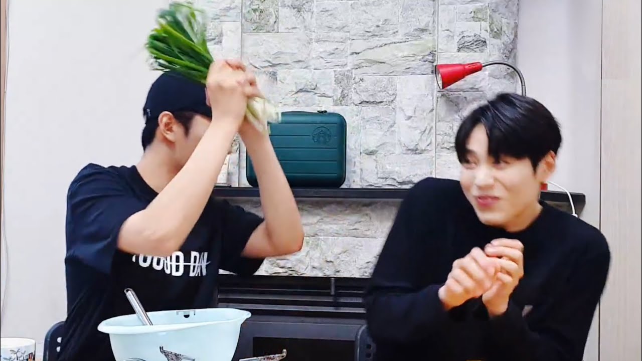 [크나큰] 경복이와 동구의 우당탕탕 파전 만들기