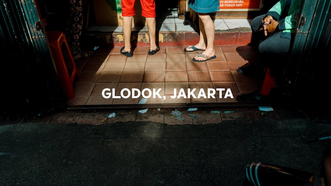 Street Photography in Glodok Jakarta (POV) | SONY A7II FE 28mm F2.0