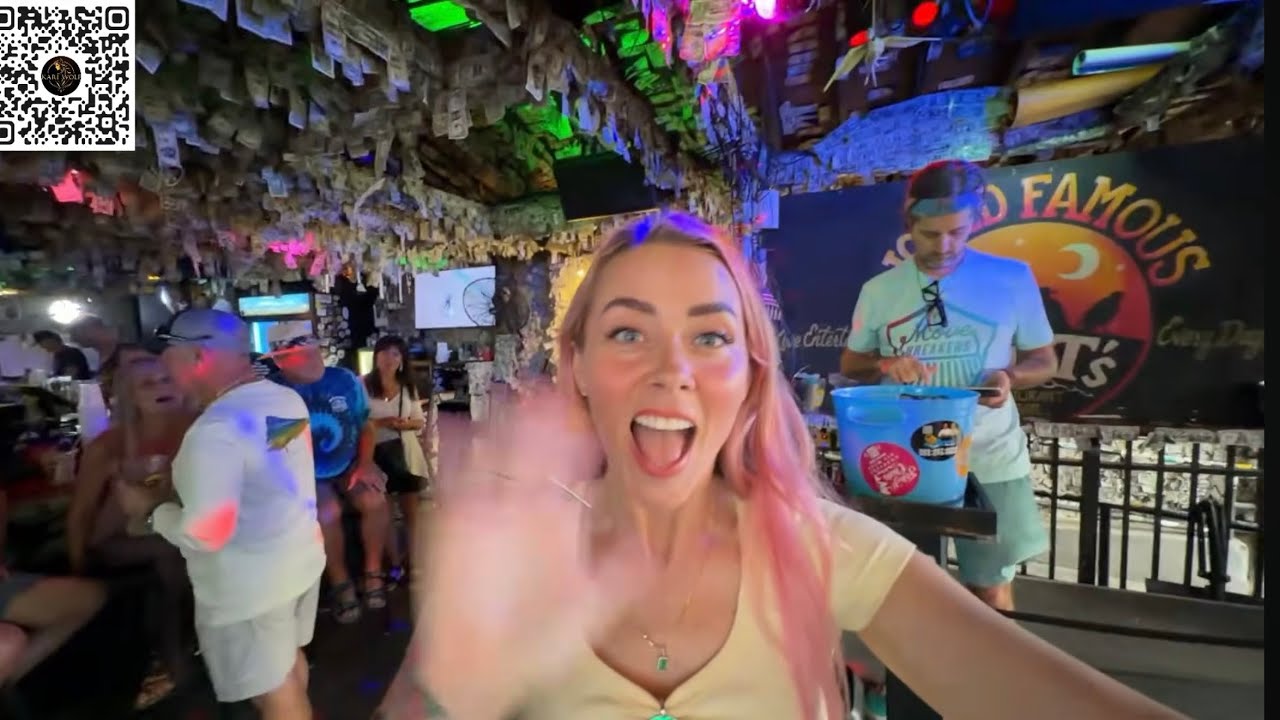 SUNDAY FUNDAY with Kari Wolf at Willie T's Key West!