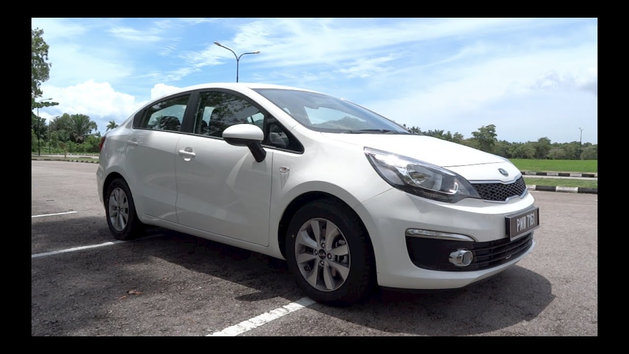 2017 Kia Rio Sedan Start-Up and Full Vehicle Tour