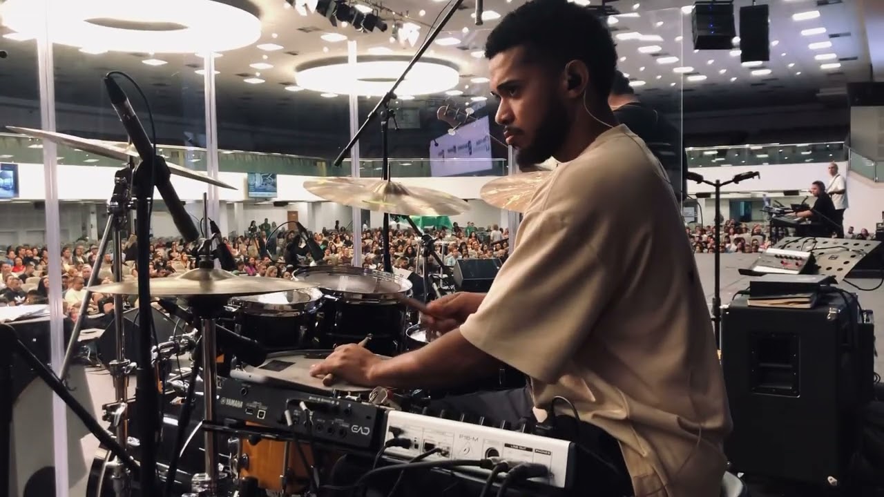 Junior Unwrapped | Ele é exaltado (DrumCam)