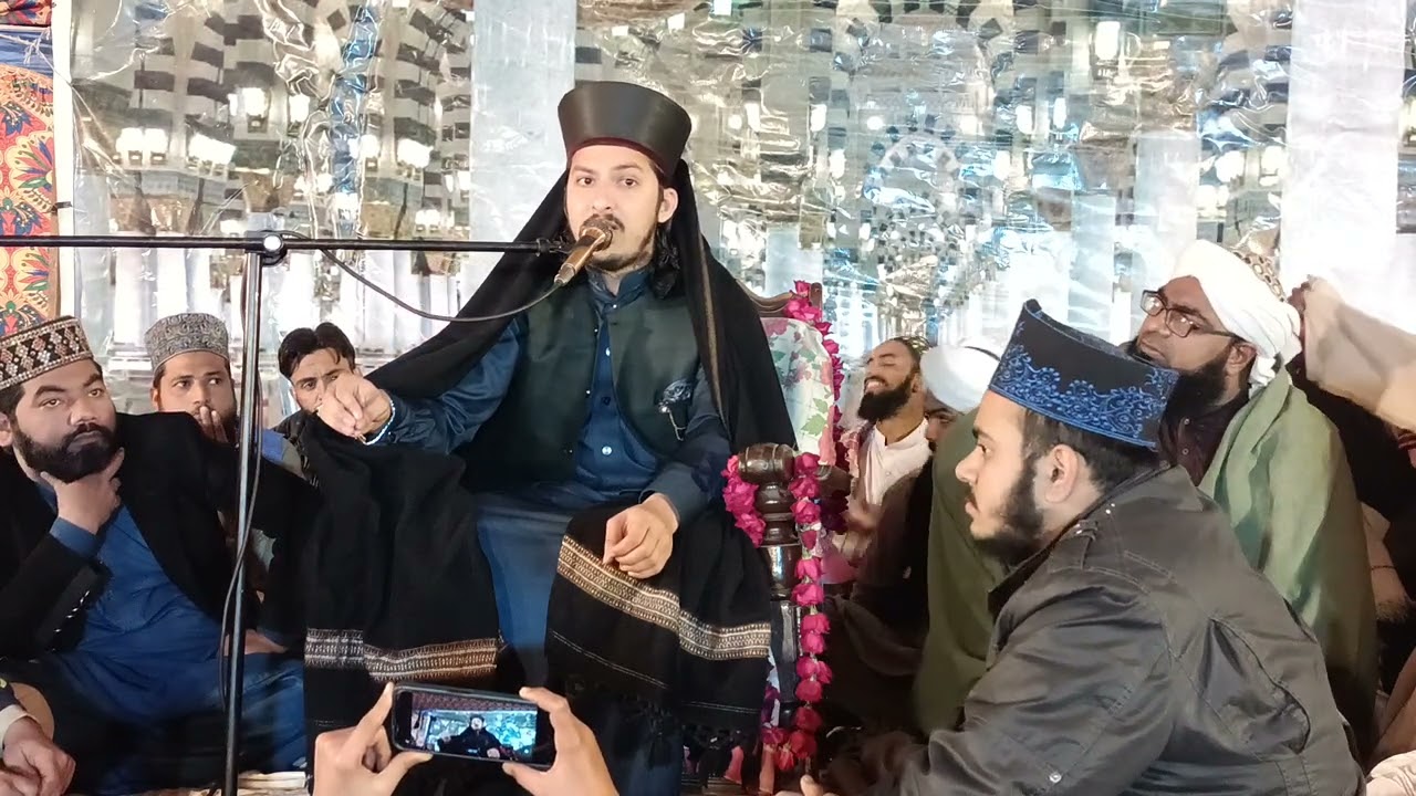 Mera madni Q ni Aya Shama pa giya by Aqib Ali Naqshbandi