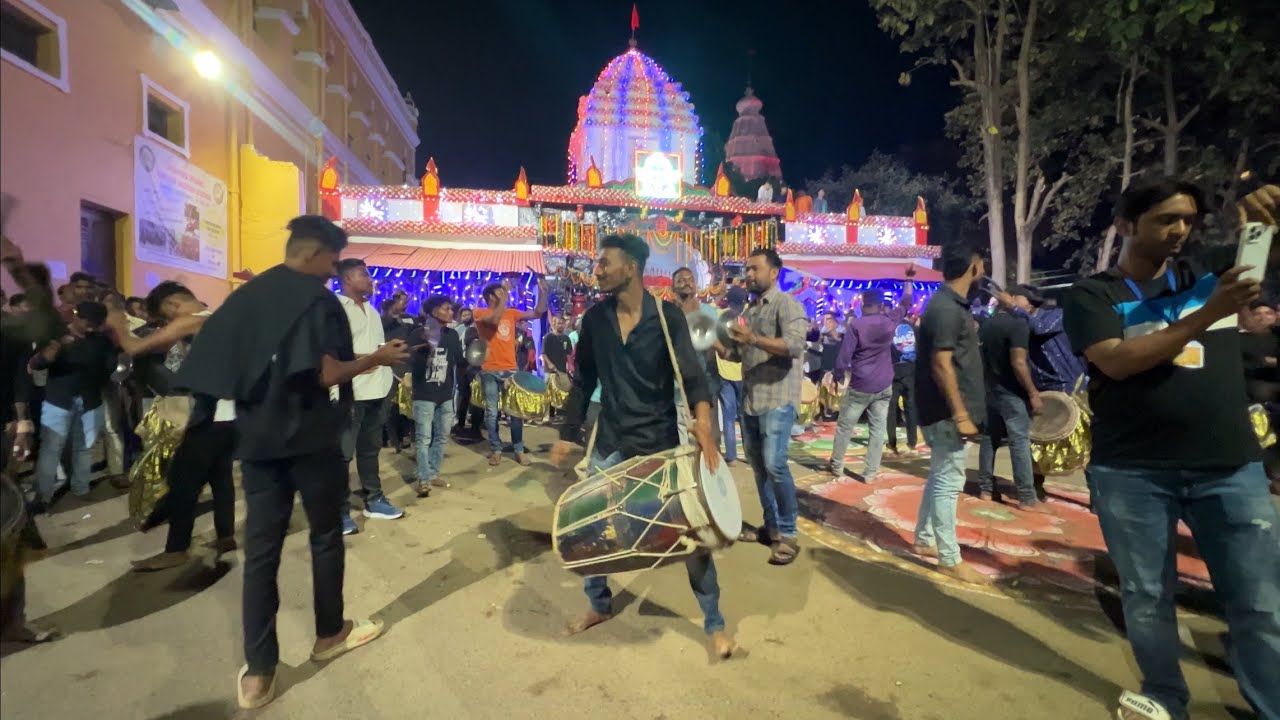 Maa Adishakti Dulduli || Astami Dina Rati Maa Manikeswari Mandir re