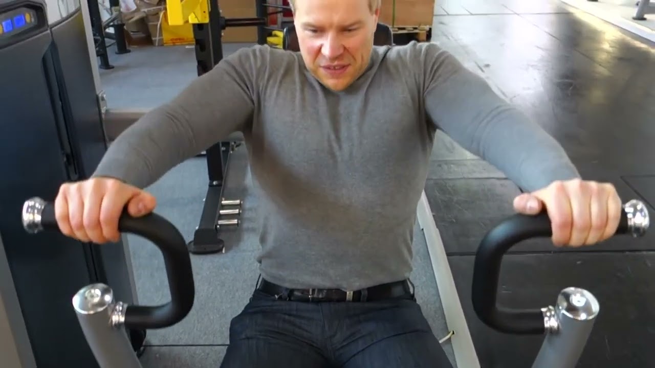 Test de la convergence d'une presse pectoraux Impulse