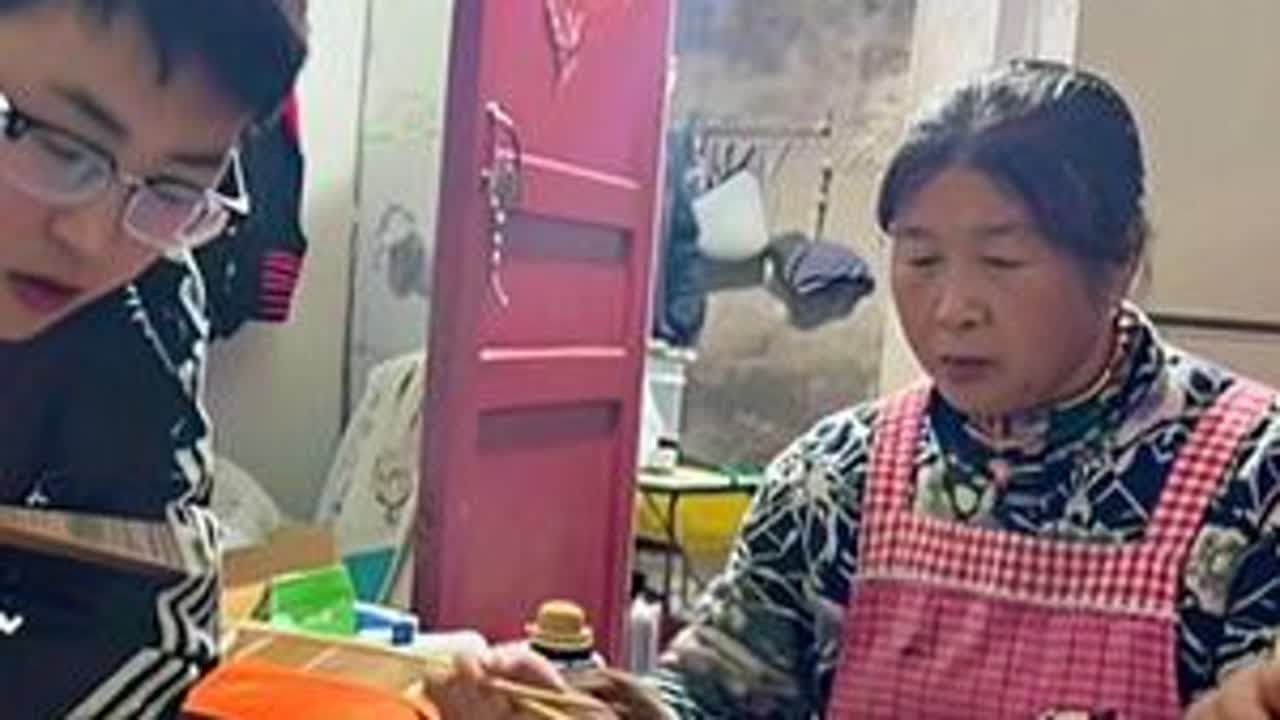 月子饭吃啥。婆婆们晒晒你们家的饭菜#用抖音记录人生 #农村风俗习惯就是这样